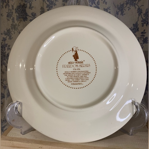 VTG 1976 Holly Hobbie Freedom Series Collector Plate - Picture 4 of 5